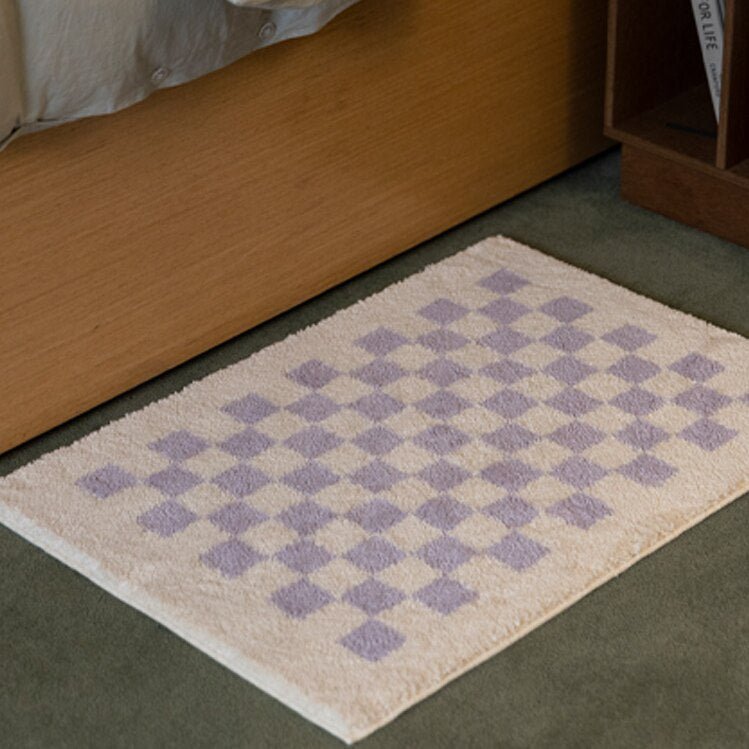 Plush Checkered Bath Mat