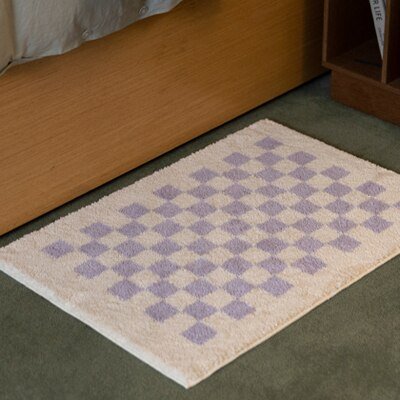 Plush Checkered Bath Mat