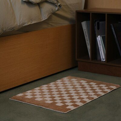 Plush Checkered Bath Mat