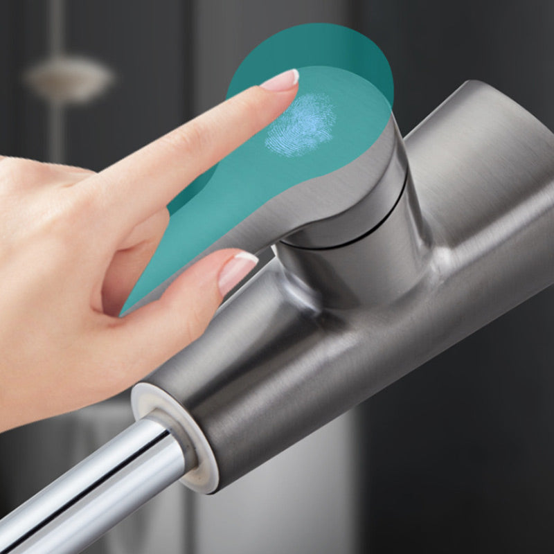 Single Hole Kitchen Sink Faucet with Pull-Out Spray Nozzle