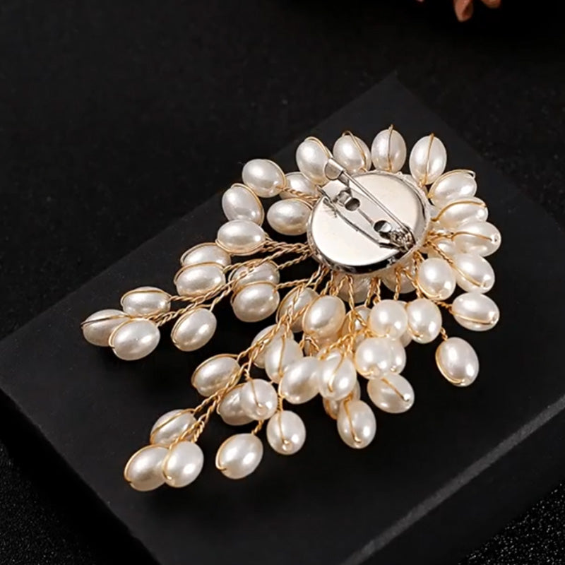 Luxury Women's Handmade Pearl Pin Brooch