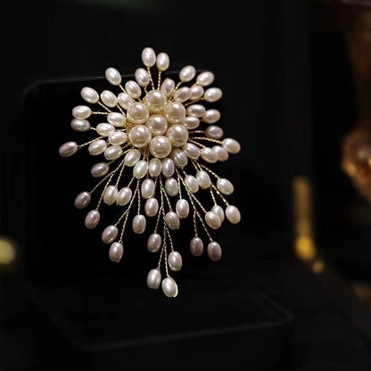Luxury Women's Handmade Pearl Pin Brooch