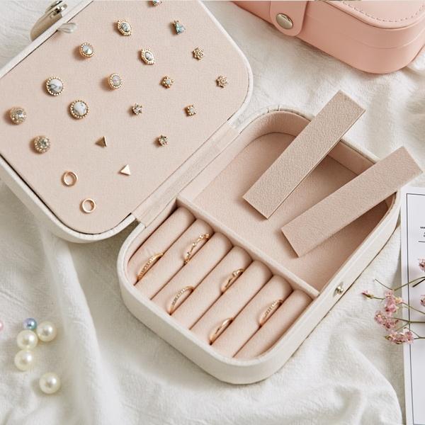 Stylish Jewel Storage Case